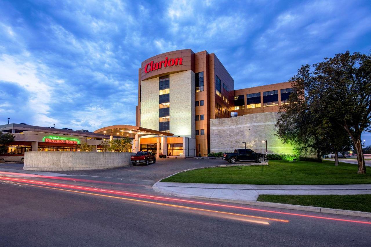 Clarion Hotel & Suites Γουίνιπεγκ Εξωτερικό φωτογραφία